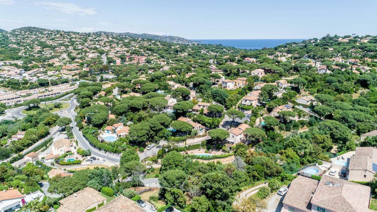 Madame Vacances Les Restanques Du Carre Beauchene Sainte-Maxime Exterior foto